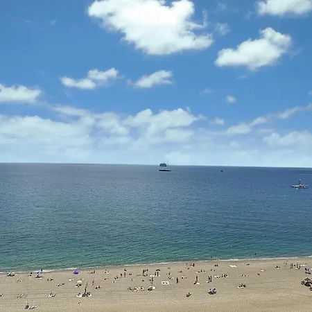 Espectaculares Vistas Al Mar Playa Malagueta Малага